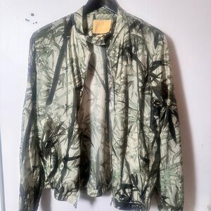 Massimo Dutti Lightweight Palm Fronds Jacket
Size: M